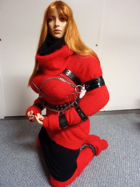 Ann the Sweater Girl Slave Doll
In her harem slave position.
