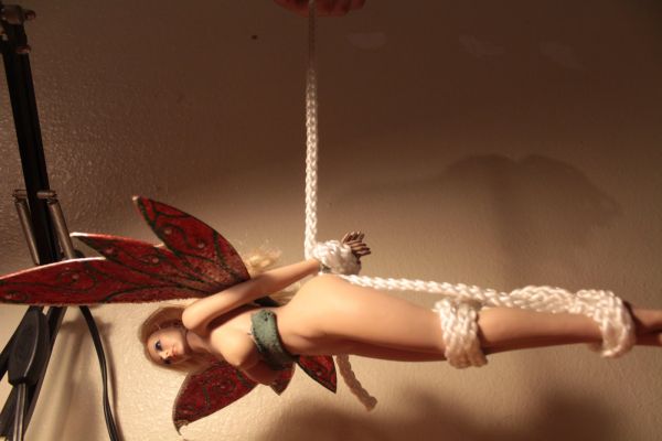 Toys Shoot - Suspended
